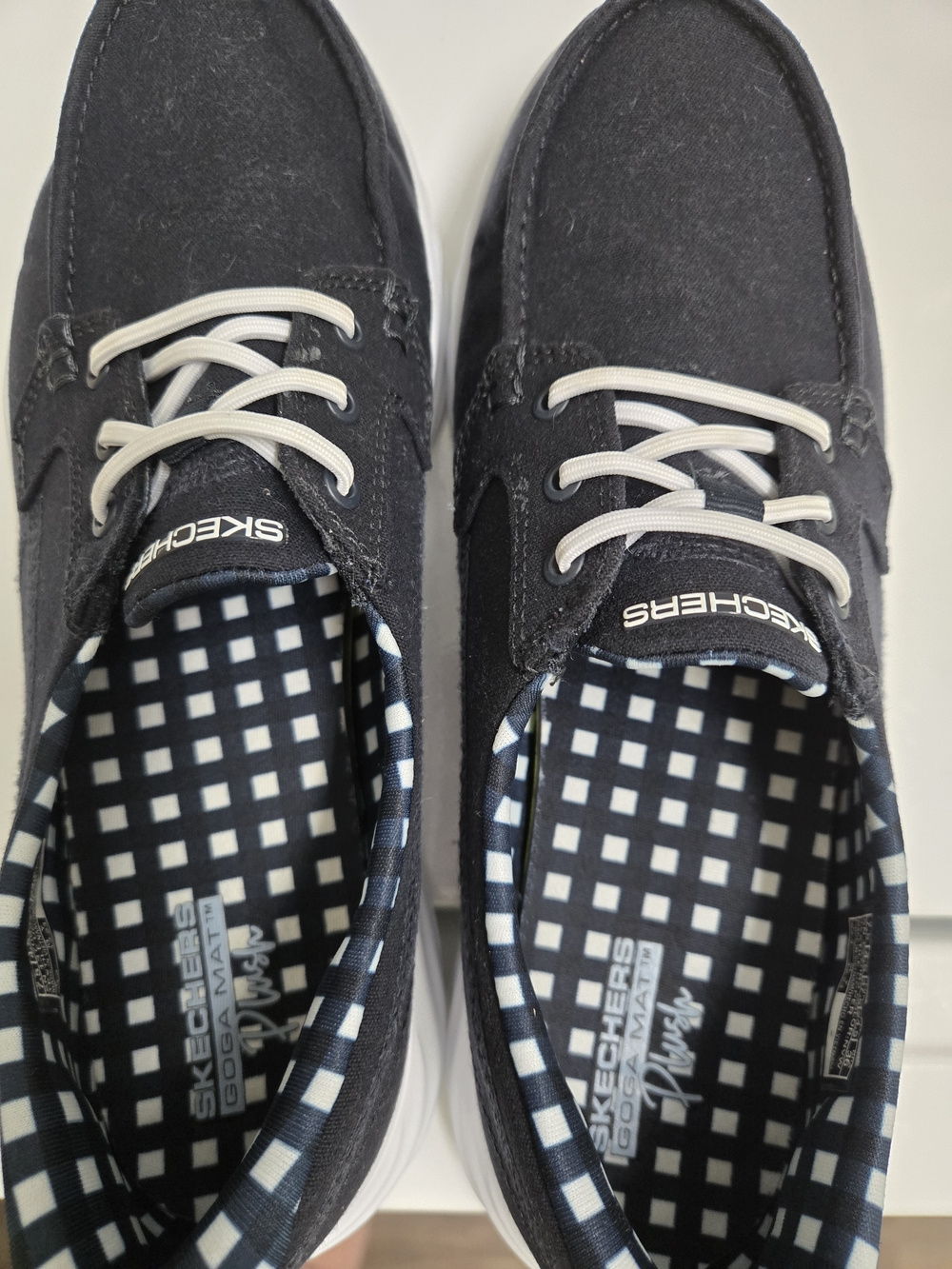 Skechers Womens Navy Casual Boat Shoes. EUC